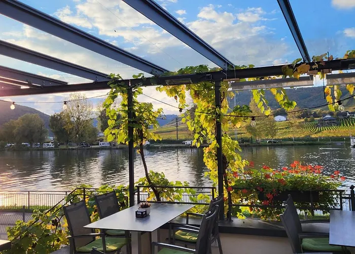 Haus Burg Metternich מלון בילשטיין